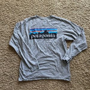 Patagonia Graphic Long sleeve size small